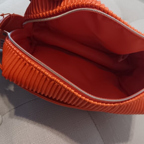 KIKO Milano makeup bag / orange / brand new - Picture 4 of 4